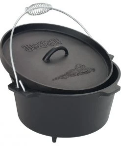 Bayou Classic 8.5 Quart Camp Dutch Oven W/ Legs Cast Iron Cookware